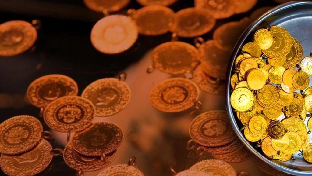 Altın bir anda tepetaklak olabilir! Ekonomist Muhammet Bayram &#039;2008&#039; kabusunu hatırlattı