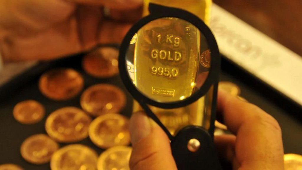 Prezzo dell&#039;oro in caduta: un giorno, 355mila lire in meno per chilogrammo