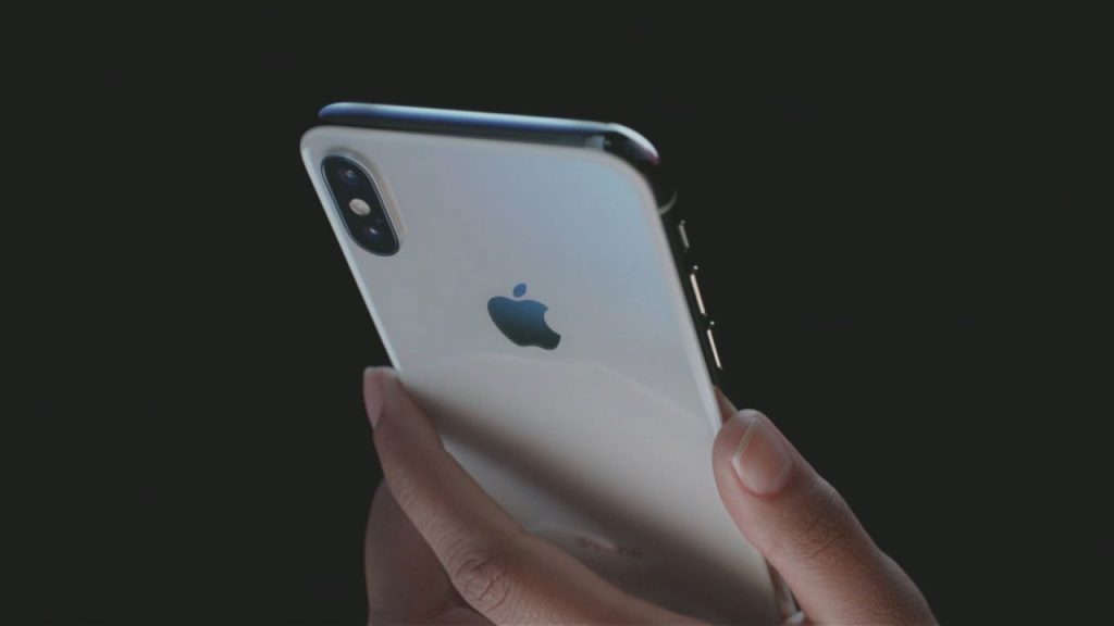 Apple&#039;dan iPhone kullanıcılarına uyarı! Bu uygulamada kişisel bilgileriniz risk altında!