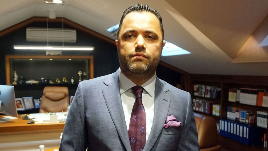 Avvocato Rezan Epözdemir a rischio di 12 anni di carcere per corruzione