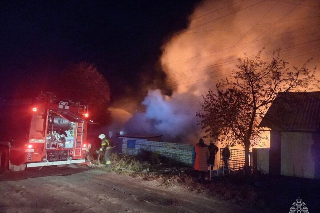 Один человек погиб и другой пострадал при страшном пожаре в Рубцовске