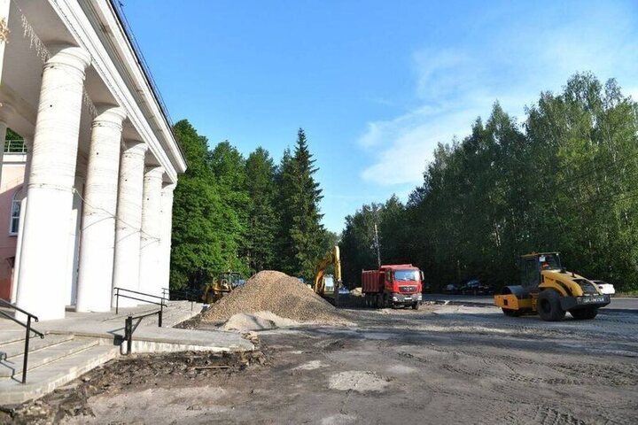 В областном центре завершается благоустройство у ДК «Гамма»