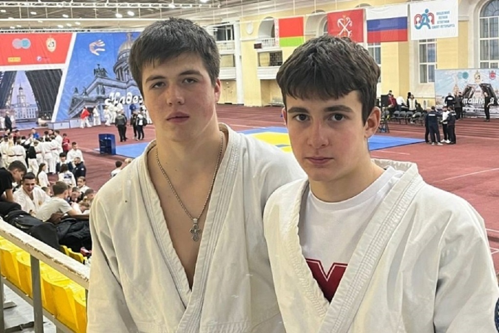 Воспитанники костромской спортшкорлы «Динамо» вернулись из Петербурга с тремя медалями