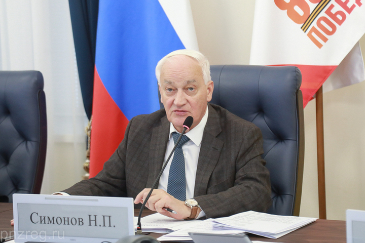 Николай Симонов потребовал повысить охват репродуктивной диагностики в муниципалитетах региона