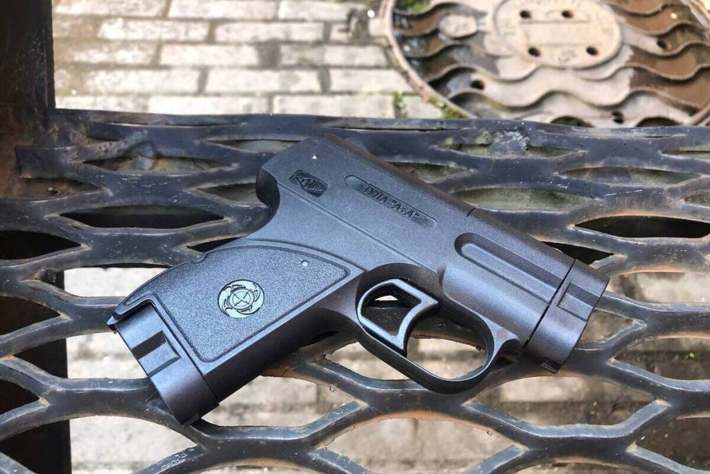 Полиция задержала пьяную компанию за стрельбу на бульваре Новаторов