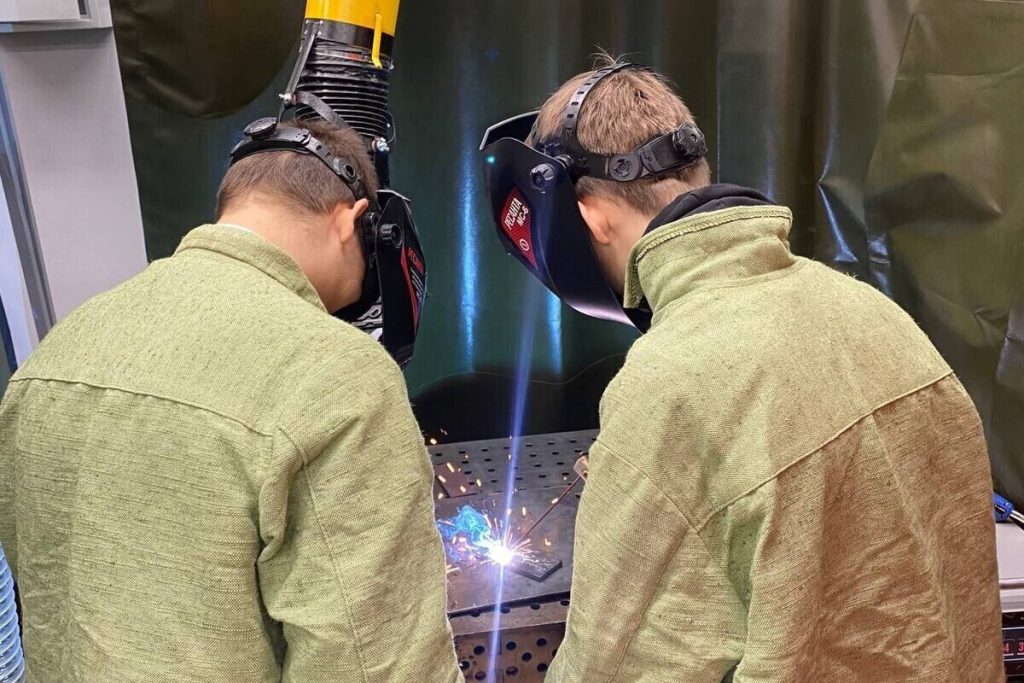 Giornata delle Porte Aperte nelle Scuole Superiori in Russia: Opportunità per gli Studenti e il Futuro dell&#039;Istruzione Professionale