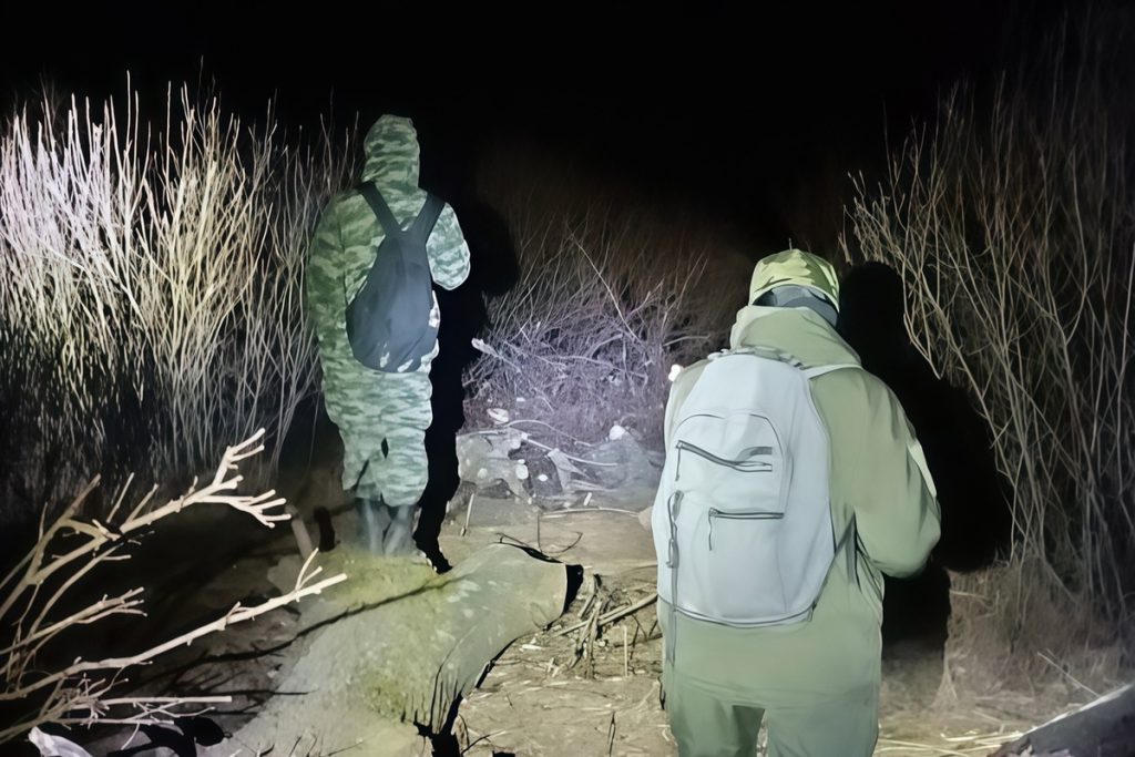 Волонтеры пришли на помощь любителям экстрима, застрявшим в лесу под Тверью