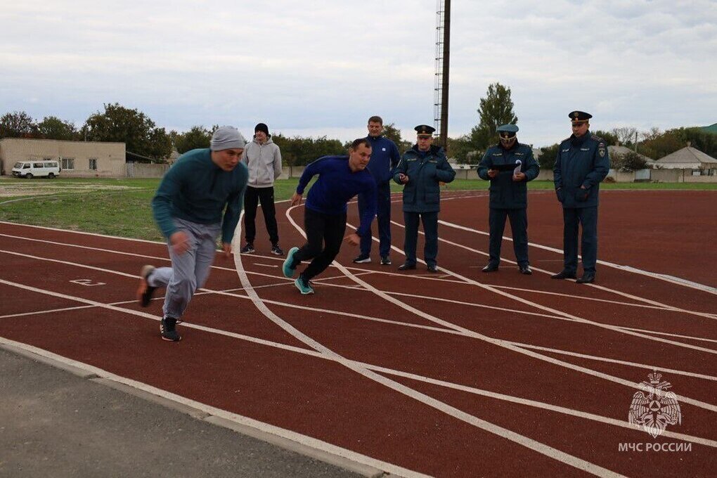 Dipendenti del Ministero per le Situazioni di Emergenza nella regione di Cherson confermano prontezza fisica per affrontare emergenze