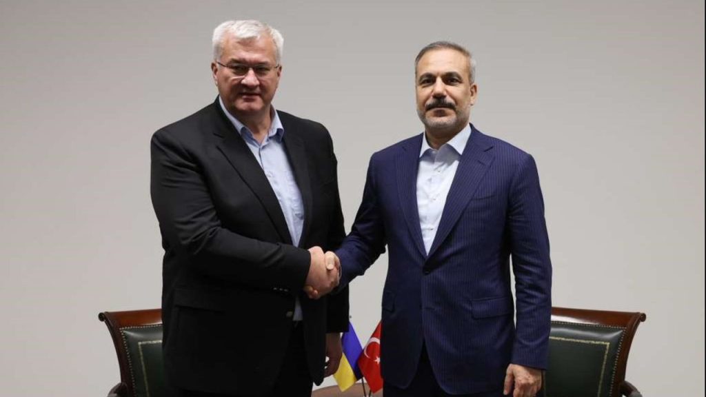 Bakan Fidan, Ukraynalı mevkidaşı Sybiha ile görüştü