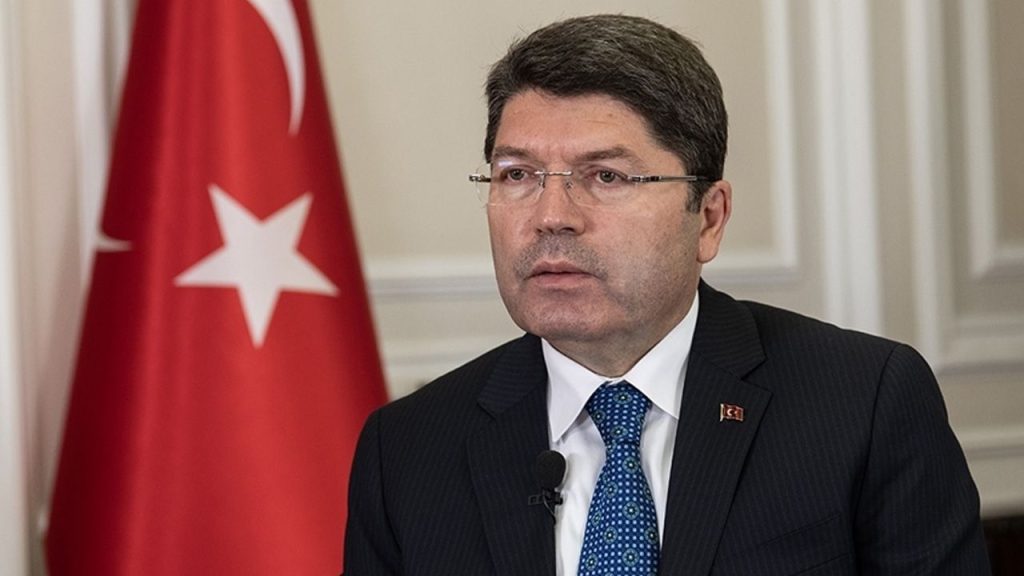 Bakan Tunç&#039;tan PKK&#039;nın kararının ardından ilk açıklama: Terörsüz Türkiye idealine her zamankinden yakınız