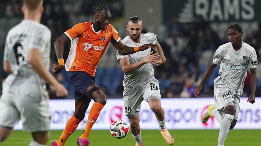 Başakşehir Ferma la Striscia Vincente del Kocaelispor con una Vittoria per 1-0 nella Trendyol Süper Lig
