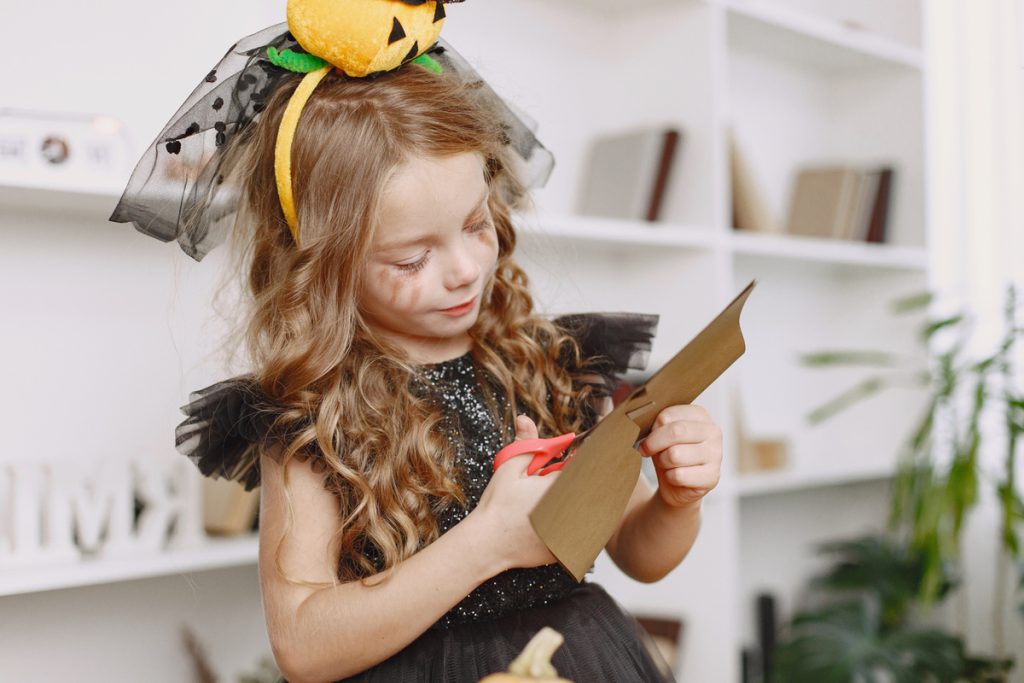 Nuova Associazione Creativa per Bambini &quot;Zarja&quot; Aperta all&#039;Accademia di Cultura e Arte di Luhans&#039;k