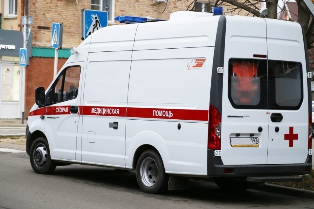 Settimana di lotta contro l&#039;ictus in Russia: una campagna per la sensibilizzazione e la prevenzione di una delle principali cause di morte e disabilità a livello mondiale 

Approfondimento
La Settimana di lotta contro l&#039;ictus è un&#039;iniziativa volta a sensibilizzare la popolazione sui rischi e le conseguenze di questa patologia. L&#039;ictus è una delle principali cause di morte e disabilità a livello mondiale.

Possibili Conseguenze
Le conseguenze di un ictus possono essere gravi e durature, influenzando la qualità della vita delle persone colpite. È fondamentale quindi prendere misure preventive e diagnosticare tempestivamente i sintomi per ridurre il rischio di danni permanenti.

Opinione
Secondo gli esperti, campagne di sensibilizzazione come la Settimana di lotta contro l&#039;ictus sono essenziali per informare la popolazione sui fattori di rischio e sulle strategie di prevenzione.

Analisi Critica dei Fatti
L&#039;organizzazione di eventi come la Settimana di lotta contro l&#039;ictus richiede una collaborazione tra istituzioni sanitarie, organizzazioni non governative e comunità locali. È cruciale valutare l&#039;efficacia di tali iniziative e identificare aree di miglioramento per future campagne.

Relazioni con altri fatti
La lotta contro l&#039;ictus è strettamente legata ad altre questioni di salute pubblica, come la prevenzione delle malattie cardiovascolari e la promozione di stili di vita salutari. Iniziative come la Settimana di lotta contro l&#039;ictus possono avere un impatto positivo su questi aspetti.

Contesto storico
La consapevolezza sull&#039;ictus e le sue conseguenze è aumentata negli ultimi decenni, grazie a ricerche e campagne di sensibilizzazione. La Settimana di lotta contro l&#039;ictus si inserisce in questo contesto, contribuendo a migliorare la comprensione e la prevenzione di questa patologia.

Fonti
Fonte: TASS