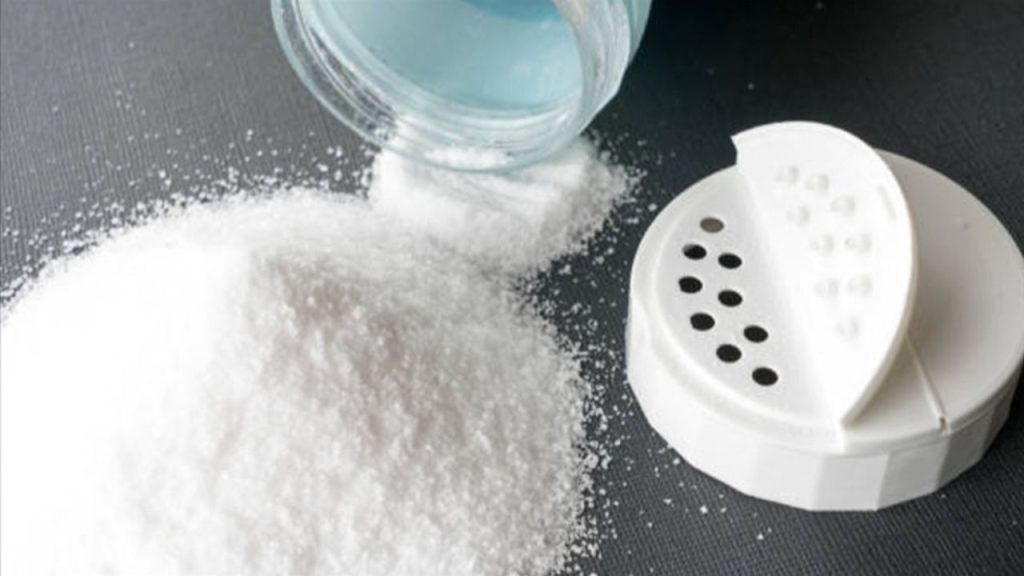 Caso Johnson &amp; Johnson: 3000 persone denunciano la presenza di asbesto nella poudre per bebè