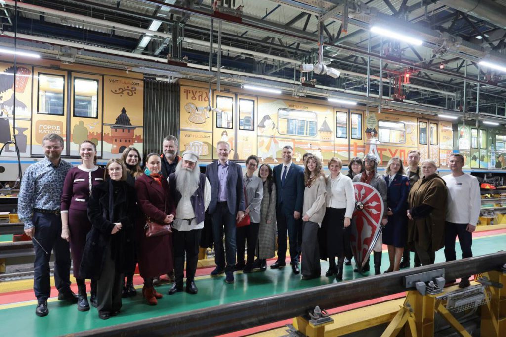 Treno a tema di Tula lanciato a Mosca per promuovere la cultura e il turismo della regione