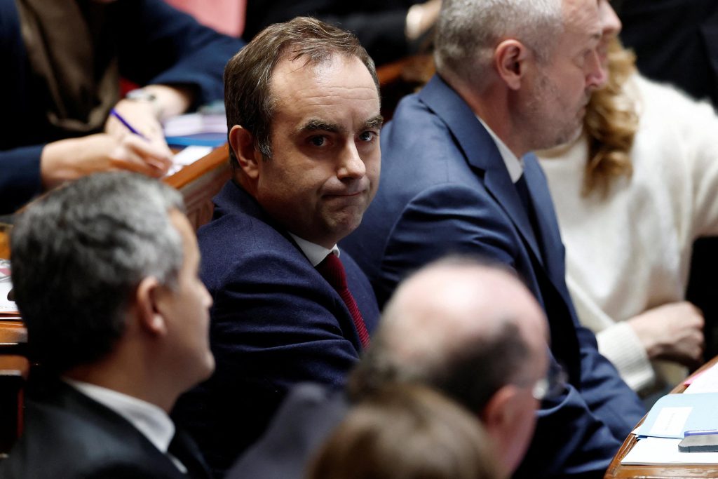 Les Français anticipent un échec de Lecornu sur le budget et la chute de son gouvernement