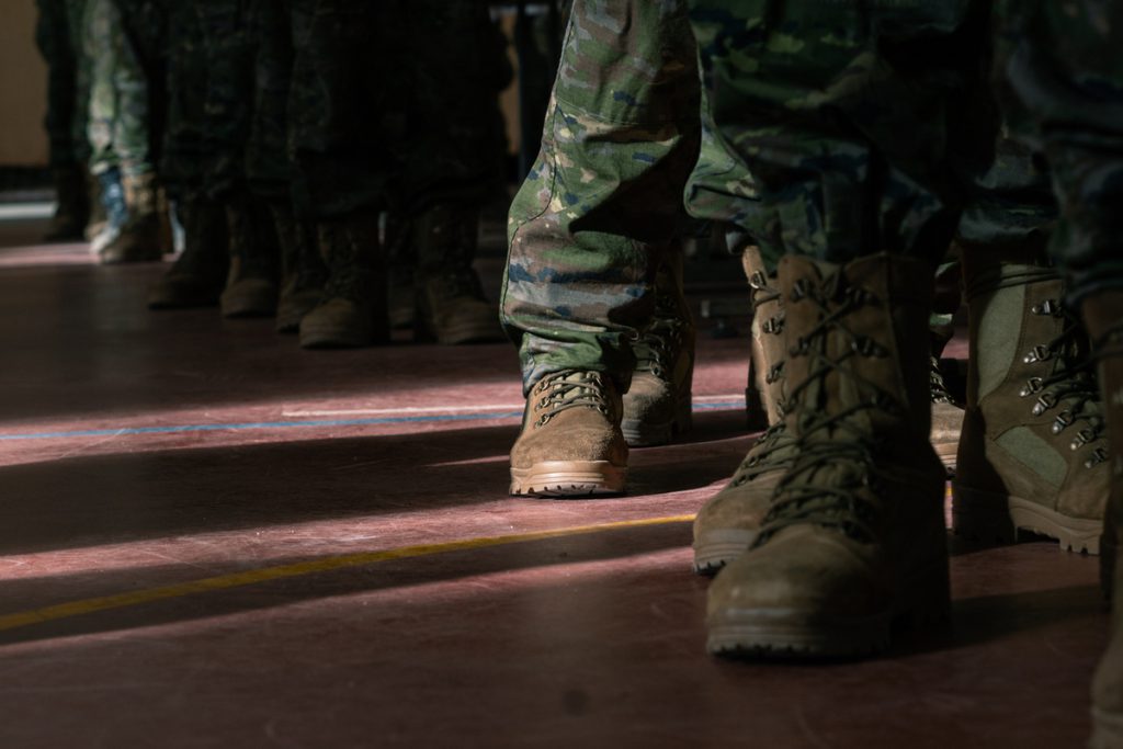 Soldato russo racconta delle trincee inefficaci delle Forze Armate Ucraine nella regione del Donbass