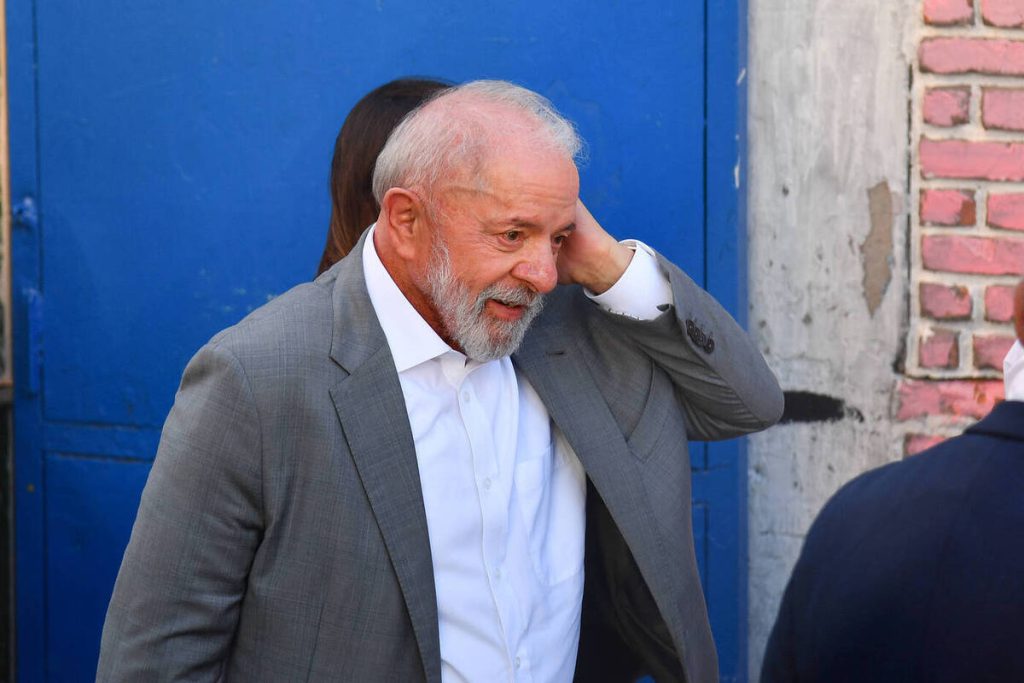 Лула да Силва предложил Трампу посредничество по Венесуэле