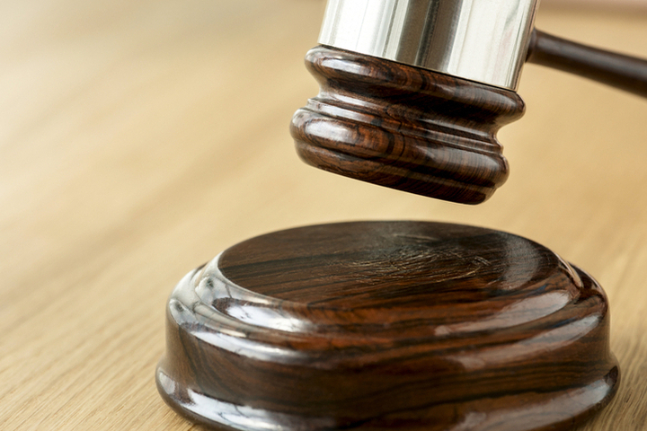 Суд прекратил незаконную деятельность мебельного производства в Курской области