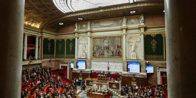 Nouvelle-Calédonie : le texte sur le report des élections renvoyé vers une commission mixte paritaire pour contourner l’obstruction de LFI