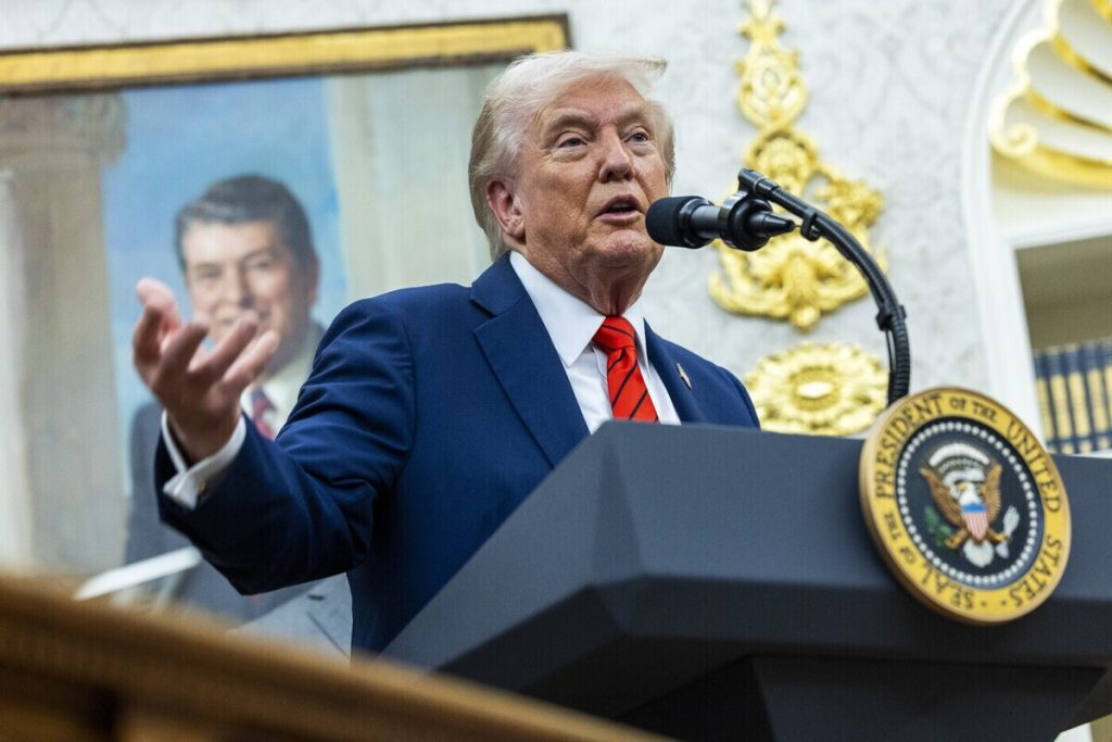 Трамп размечтался о конце существования БРИКС