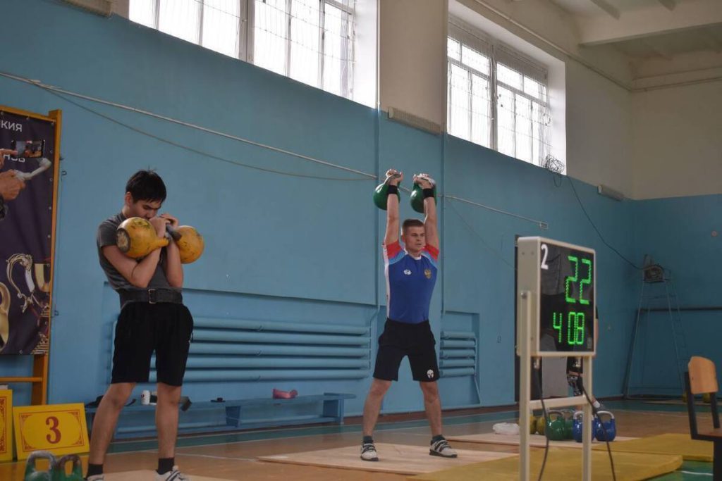 Torneo di girevoy sport in Calmucchia: una competizione emozionante per la Coppa della Repubblica