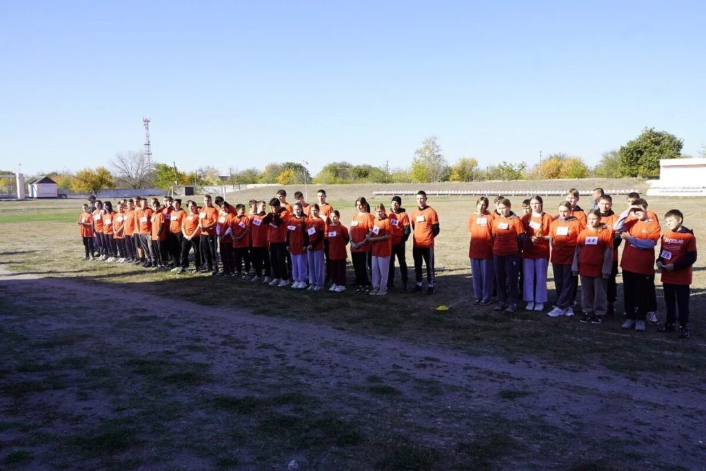 В Нижних Серогозах активисты Движения Первых приняли участие в забеге