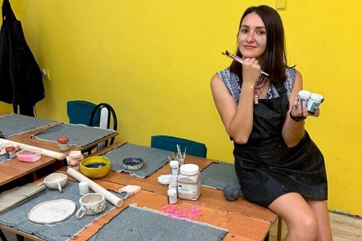 Donna di Belgorod lancia attività di ceramica con contratto sociale, un esempio di imprenditorialità e sviluppo locale