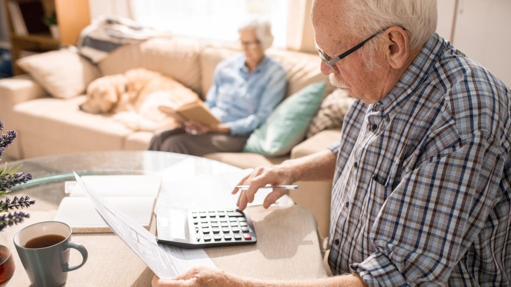 Sospensione della riforma delle pensioni: una vittoria per i sindacati ma un costo elevato per i conti pubblici