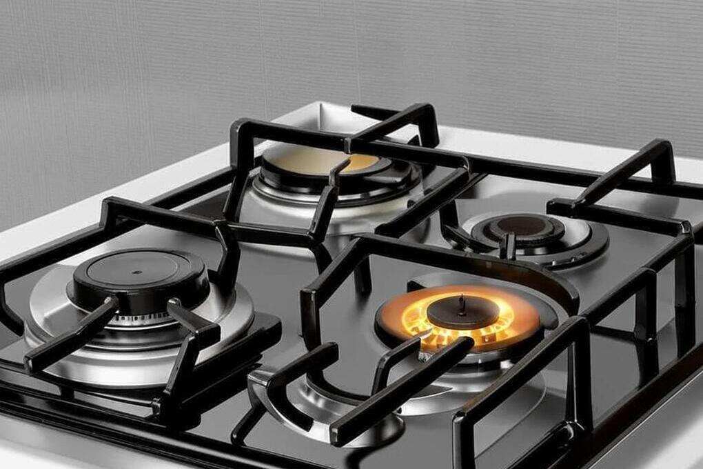 Аварийные службы ликвидируют утечку газа в Ленинском районе Махачкалы