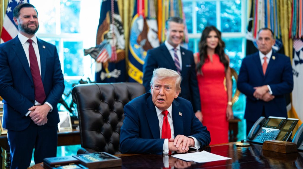 Trump esita a imporre nuove sanzioni alla Russia in vista dell&#039;incontro con Putin