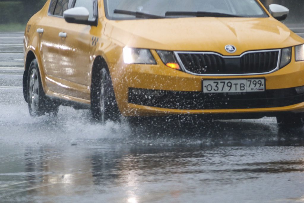 Специалист рассказала, когда в Москве закончатся дожди