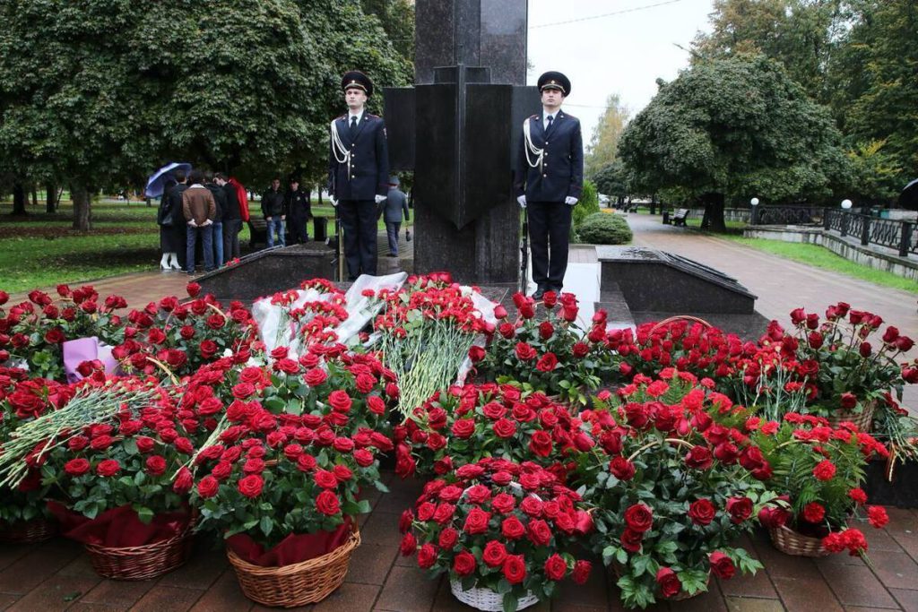 В Нальчике почтили память жертв теракта 2005 года