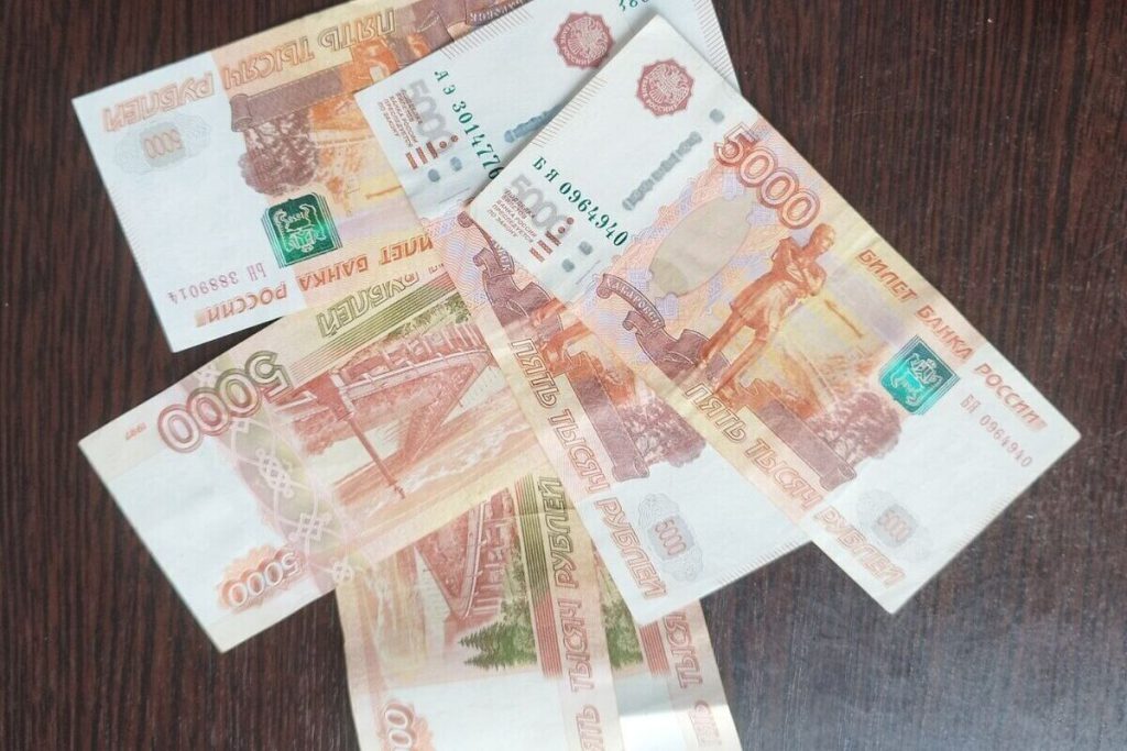 Aumento dei salari nella regione di Murmansk: cosa significa per la crescita economica e la qualità della vita dei residenti