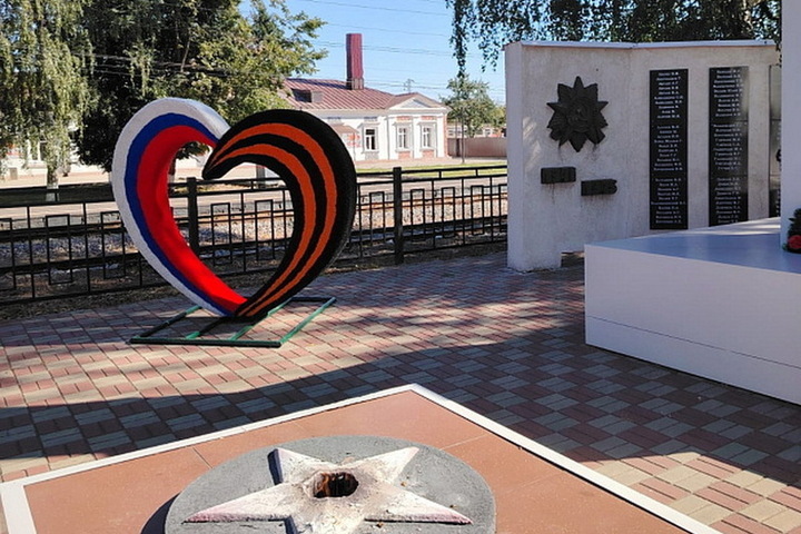 В курском посёлке Пристень завершился третий этап благоустройства мемориала