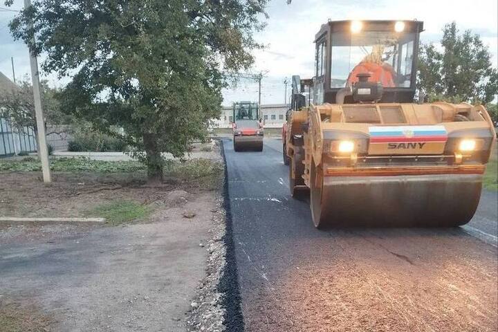 В Новоалексеевке ремонтируют улицу Парижской Коммуны