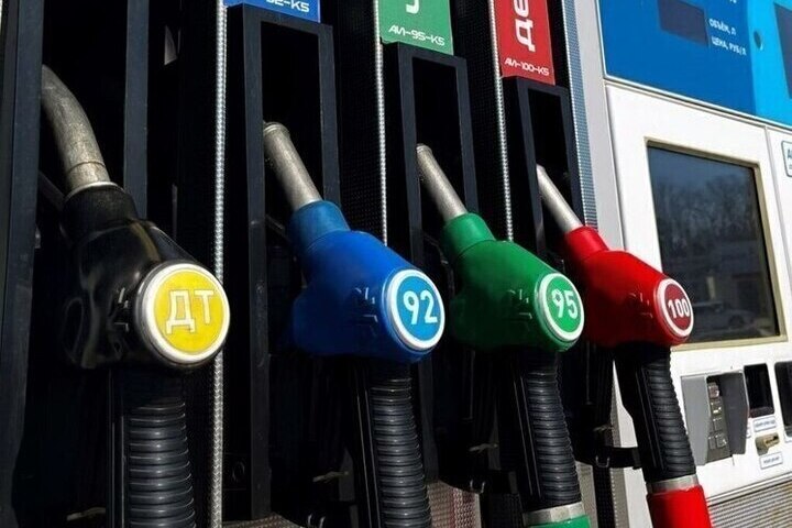 В Крыму с 26 октября отменяют ограничения на продажу топлива