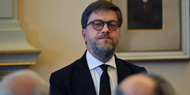 La giustizia francese ordina la riprogrammazione del film cattolico &quot;Sacré-Cœur&quot; a Marsiglia dopo la controversia sulla separazione tra Chiesa e Stato