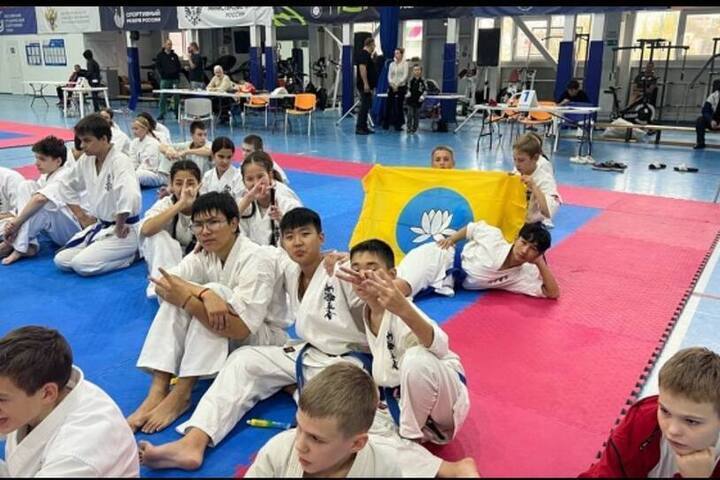 Каратисты Калмыкии привезли комплект наград