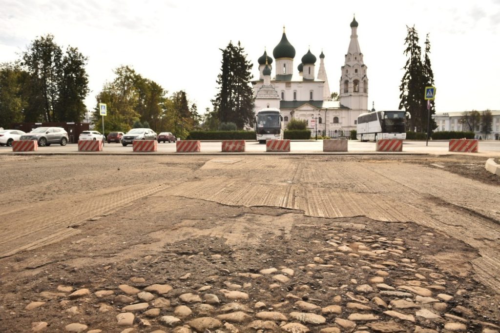 В Ярославле продлили срок ремонта улицы Советской