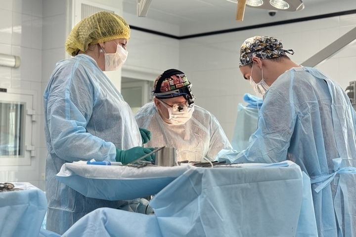 Врачи в Чувашии удалили гигантскую опухоль у пациента