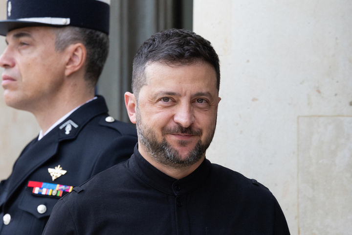 Proposta di Accordo tra Regno Unito e Stati Uniti per la Risoluzione del Conflitto in Ucraina