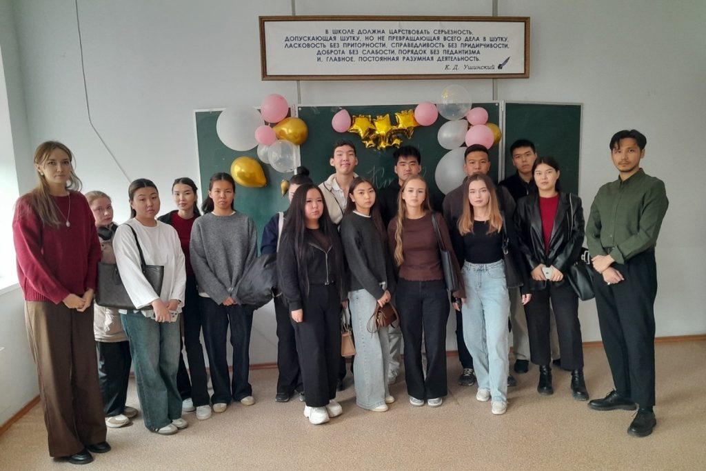 Studenti dell&#039;Università di Calmucchia si confrontano sui crimini informatici in una videoconferenza di sensibilizzazione e prevenzione