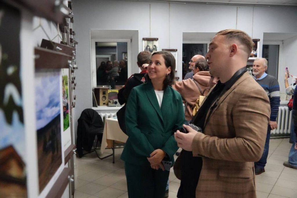 В Серпухове открылась выставка работ 14 местных фотографов