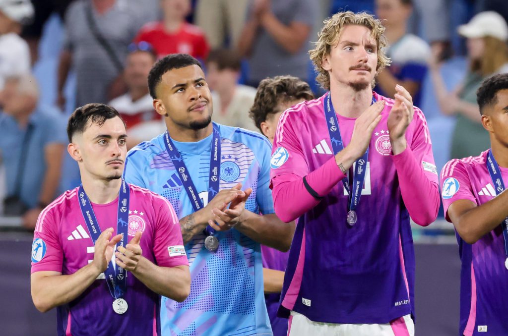 L&#039;Eintracht Francoforte Sfida la Nazionale Tedesca con un Colpo di Mercato da Urlo