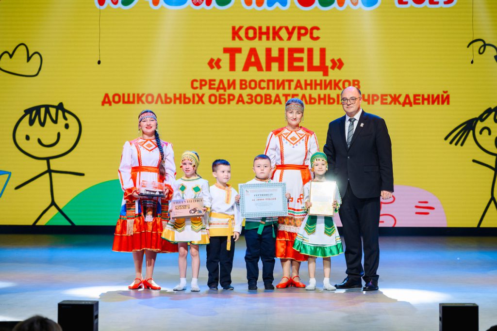 В Чувашии наградили победителей конкурса «Лучшие на селе»