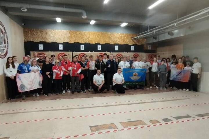 Меткая тамбовчанка: Тамара Агапова завоевала серебро на русско-китайском турнире по метанию ножей