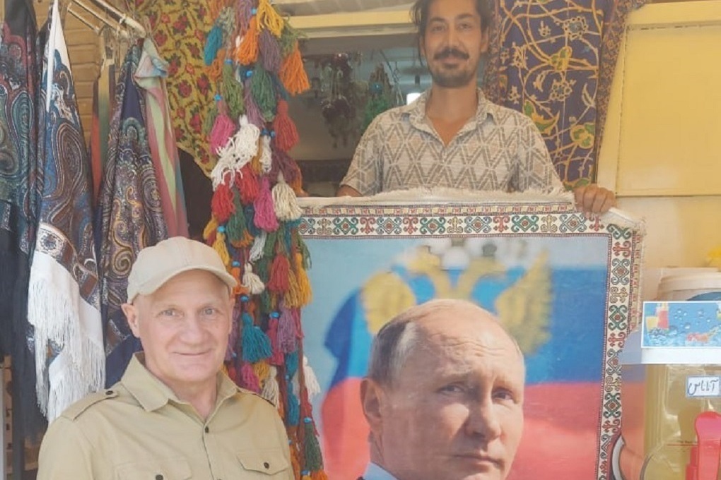 Viaggio in Iran di un giornalista russo: una storia di scambio culturale e scoperta