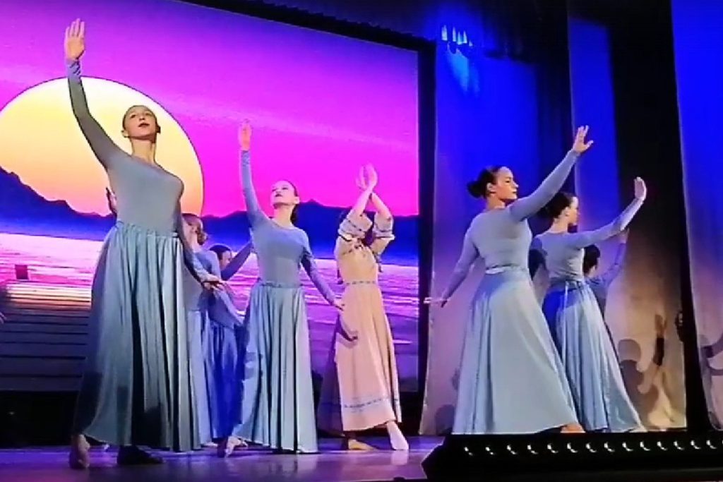 В Старой Руссе отметили День отца праздником «Папы разные важны»