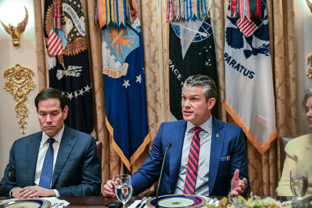 Пентагон нанес удар по судну в Тихом океане